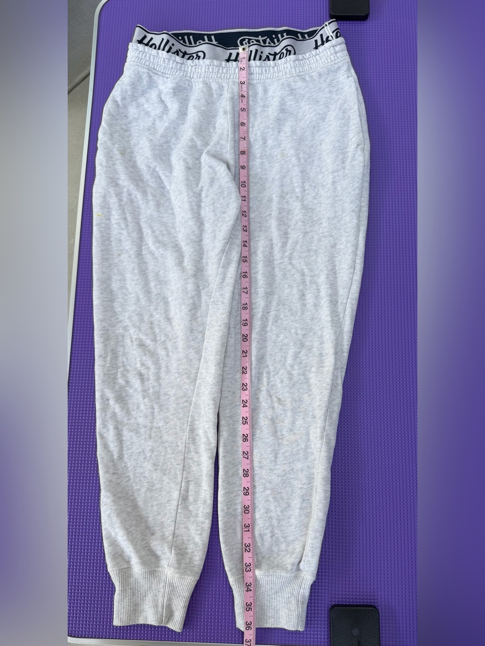 Hollister Ultra High Rise Light Heather Gray Joggers with Branded Waistband - Picture 4 of 5